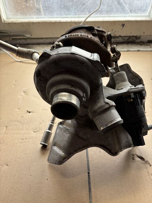 Ford f150 navigator IV 18/23 turbosprezarka prawa