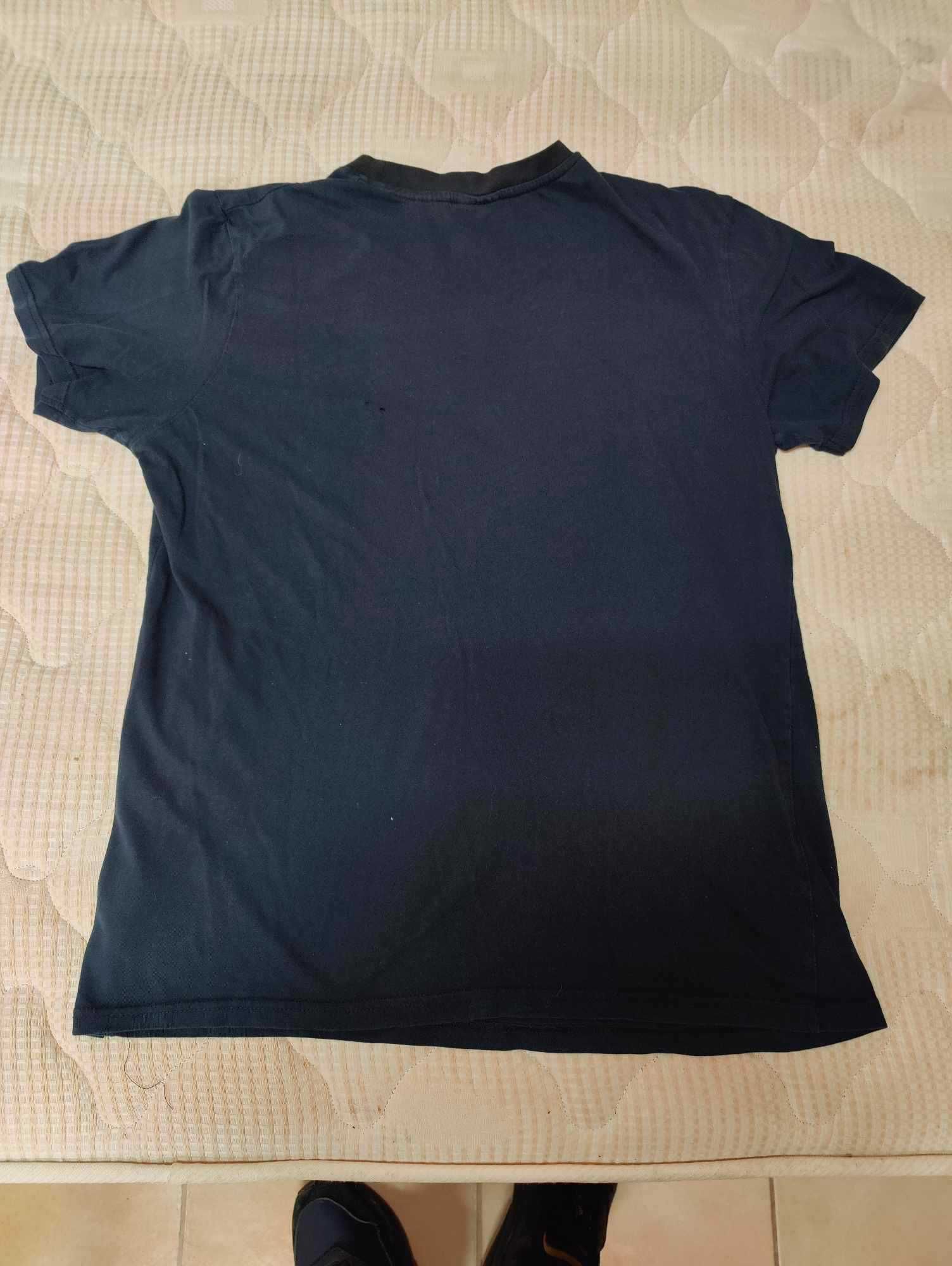 T-shirt Everlast preta tam. L  em bom estado.