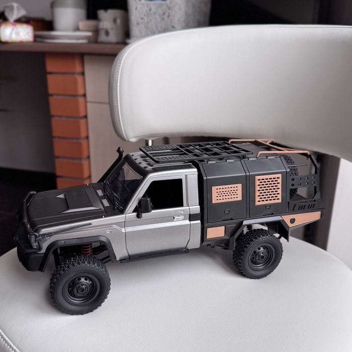 Land Cruiser 79 MN 82