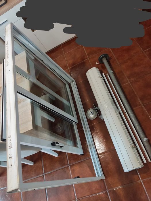 Janelas e porta de alumínio