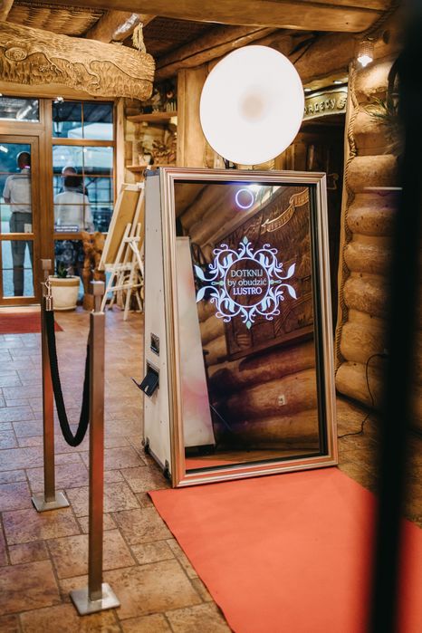 Fotolustro - fotobudka atrakcje na wesele