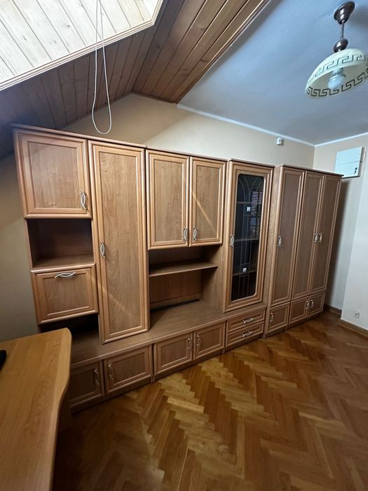 Drewniany regał szafa kredens