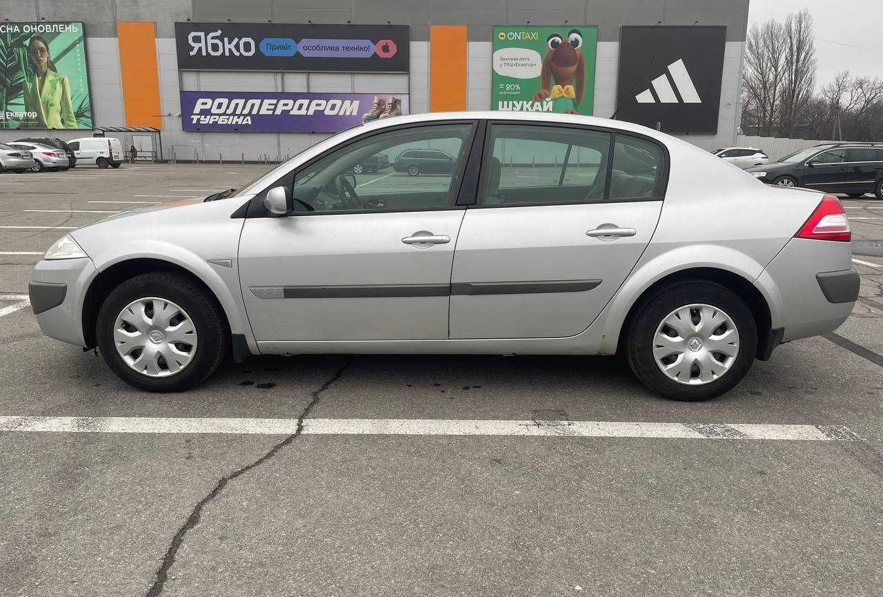 Renault Megane 2 / Рено Меган 2 (1.6 бензин 2006г)