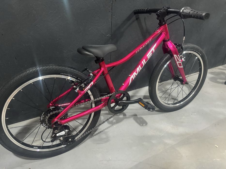 Rower 20 Amulet Tomcat 2025 lekki 8 kg