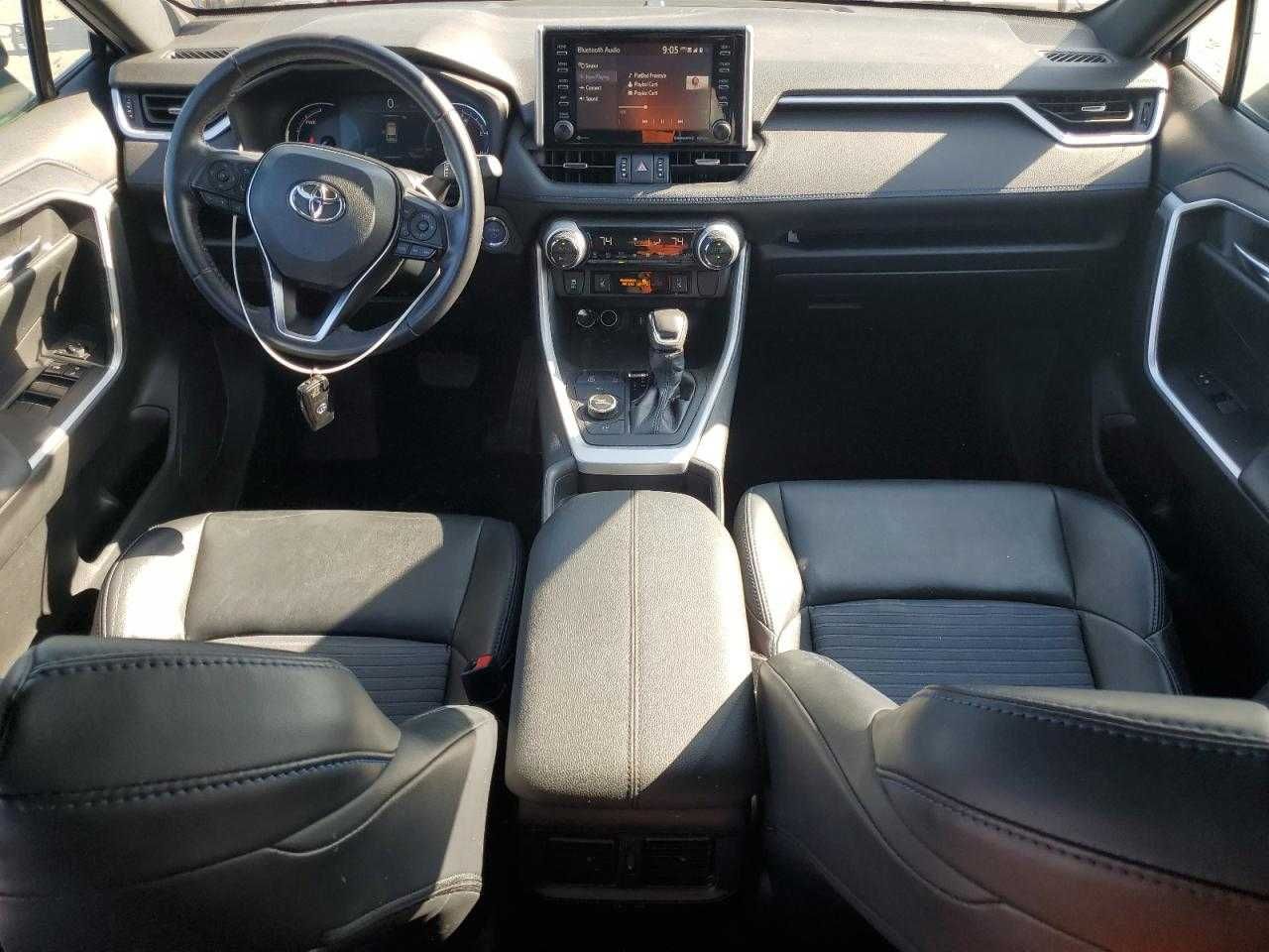 2020 Toyota RAV4 XSE