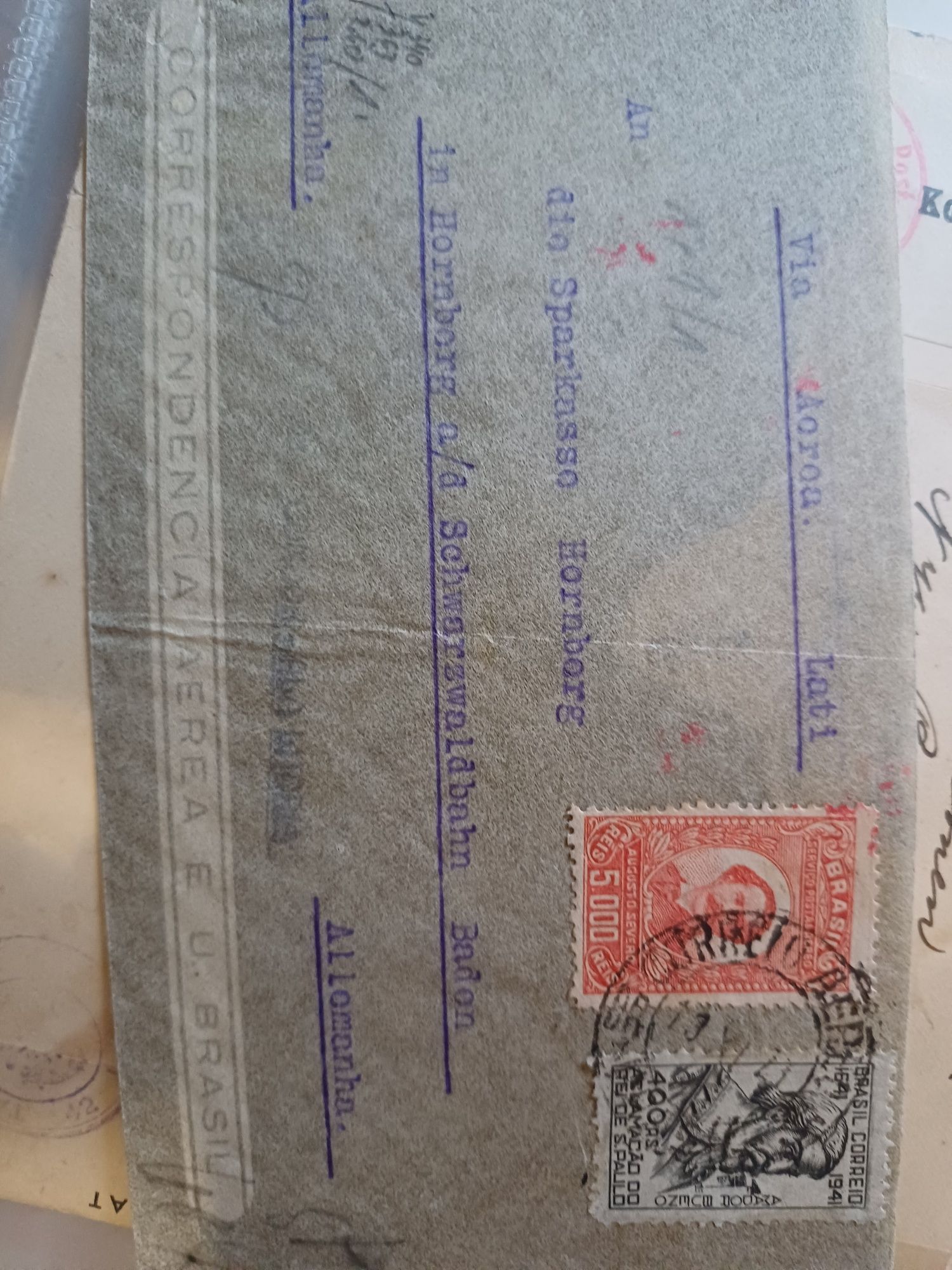 Envelope com selos