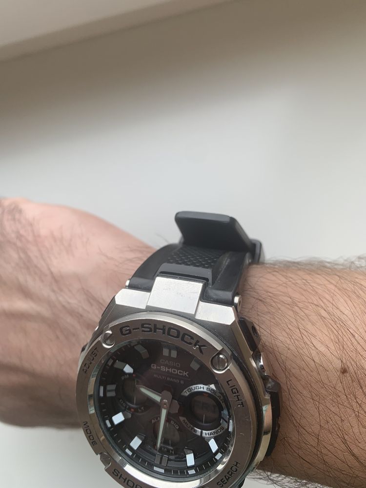 Casio G Shock GST W110 1AER из «Секунды»