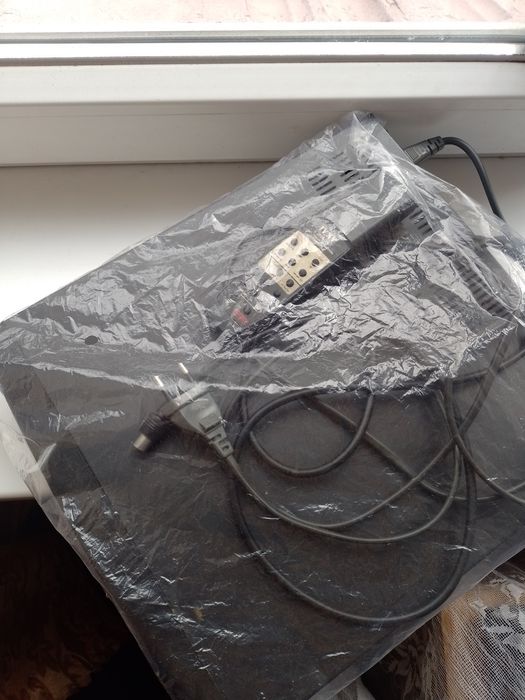 Касетний відеоплеєр AKAI DVD-плеєр