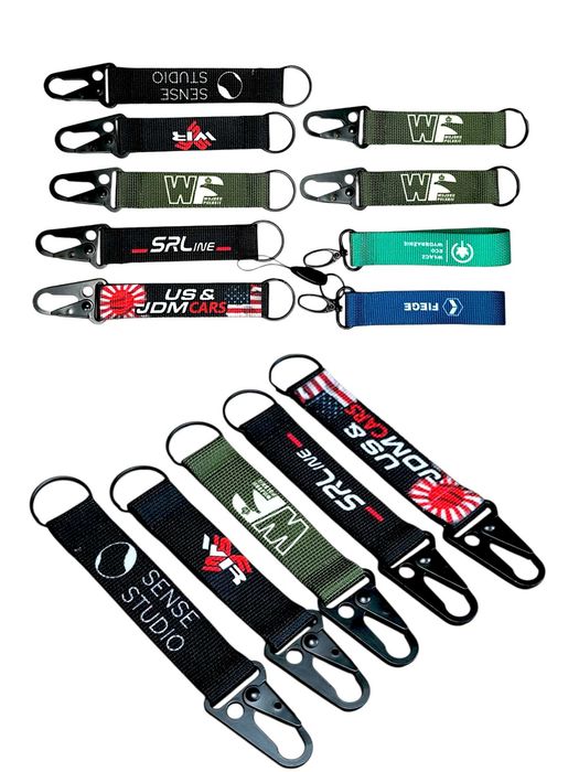 brelok reklamowy z logo 25mm z czarnym karabińczykiem smycze