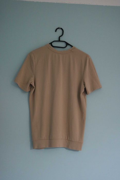 Brązowa koszulka