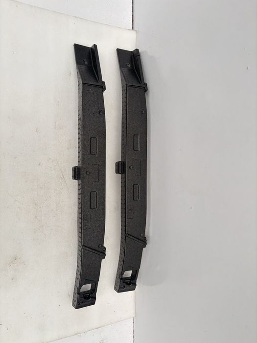 Toyota Yaris IV 4 20- absorber styropian pianka zderzaka przóe przedni