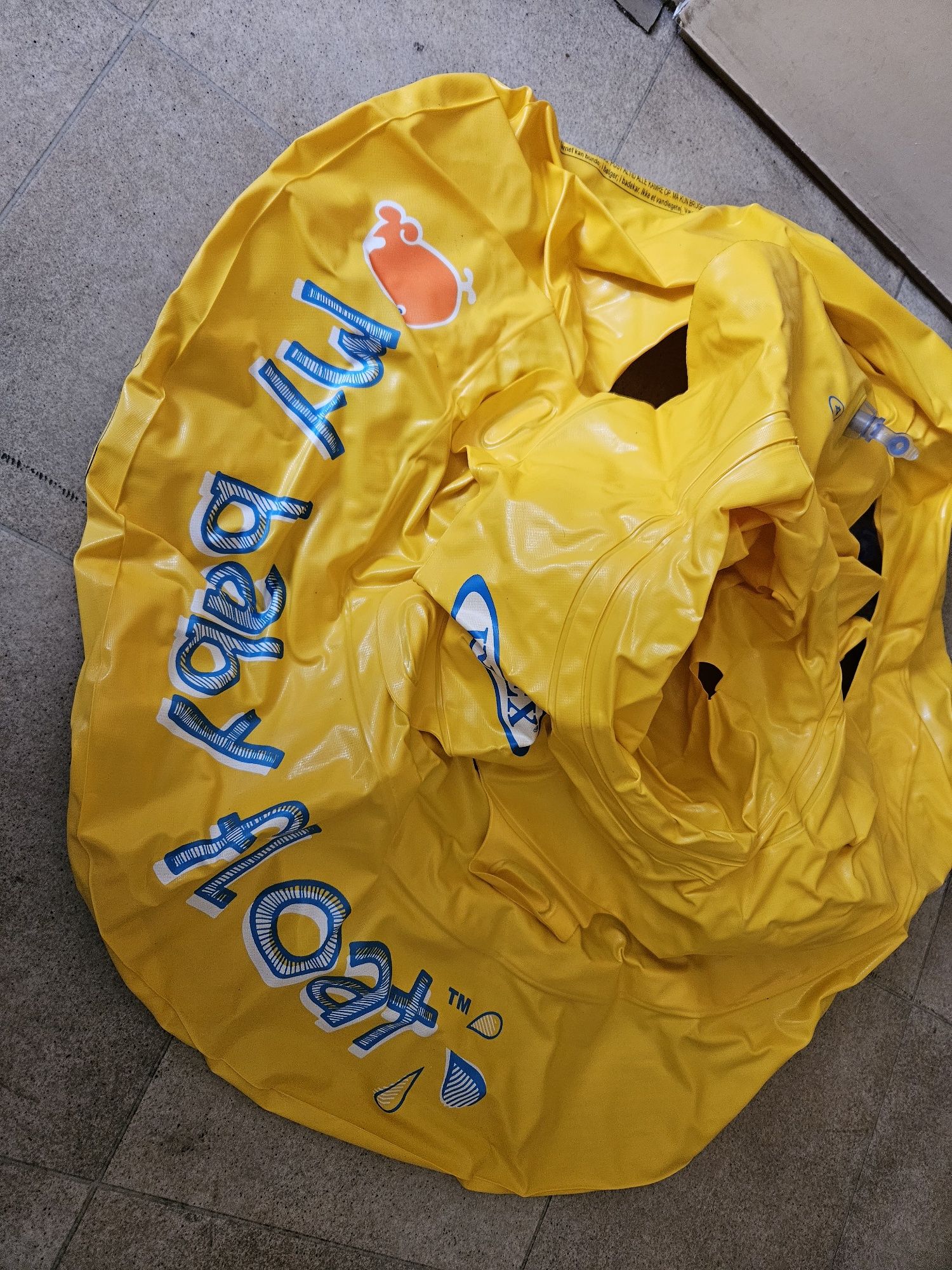 Siedzisko kolo do wody dla niemowlaka