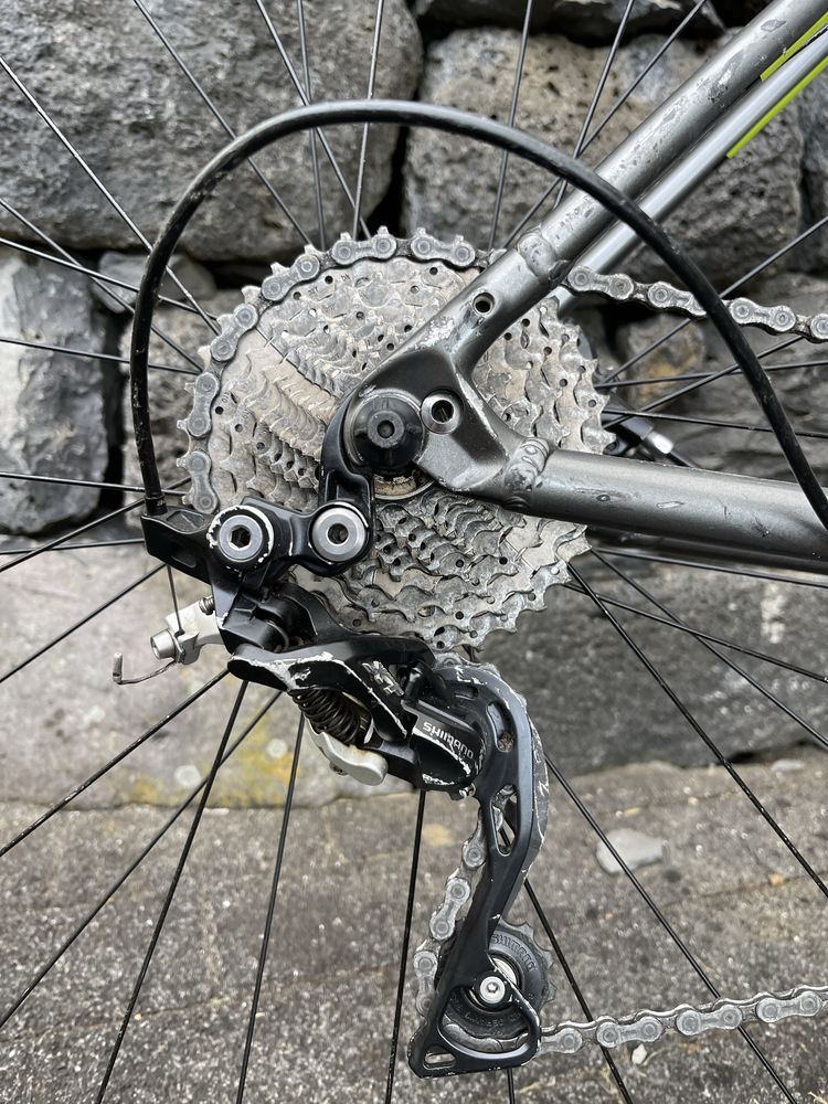 Specialized Rockhooper Expert 2018 (L) + Rolo estático + roda de rolo