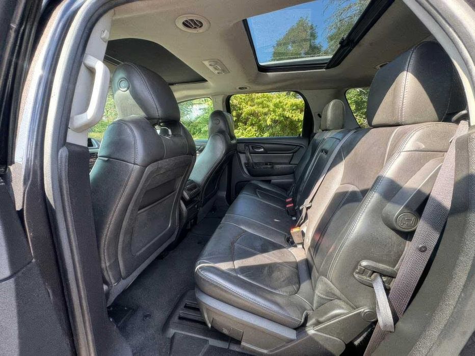 GMC Acadia SLT-1      2015