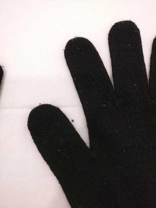 Luvas em malha pretas