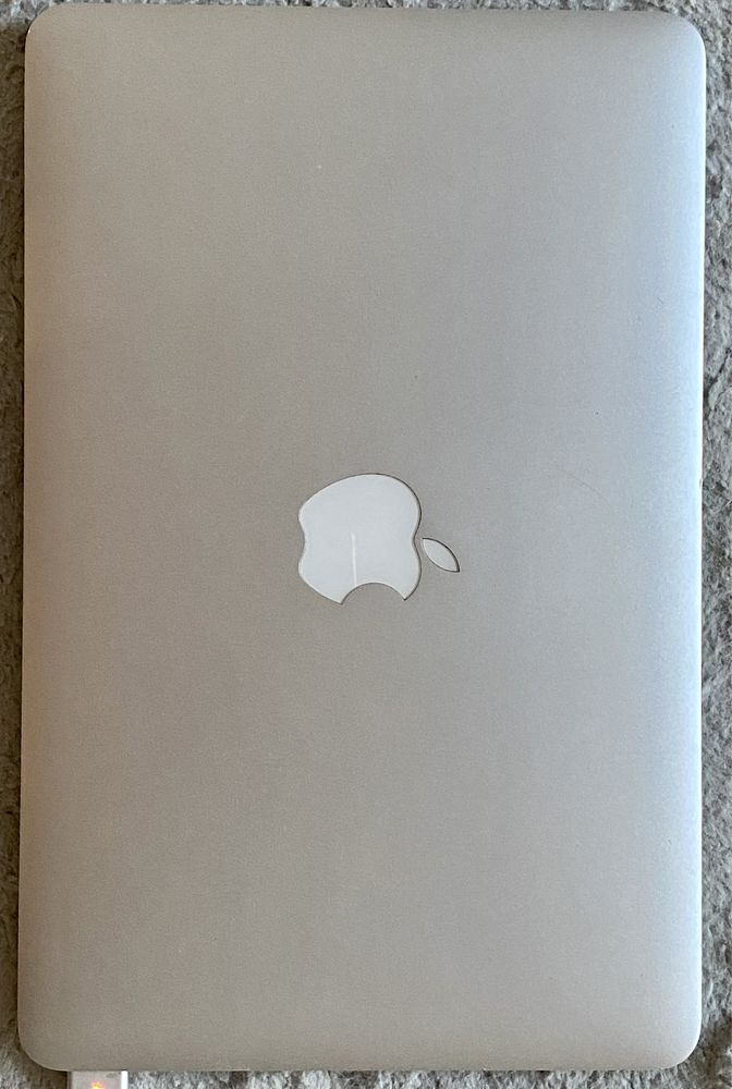 MacBook Air 11 cali, połowa 2013