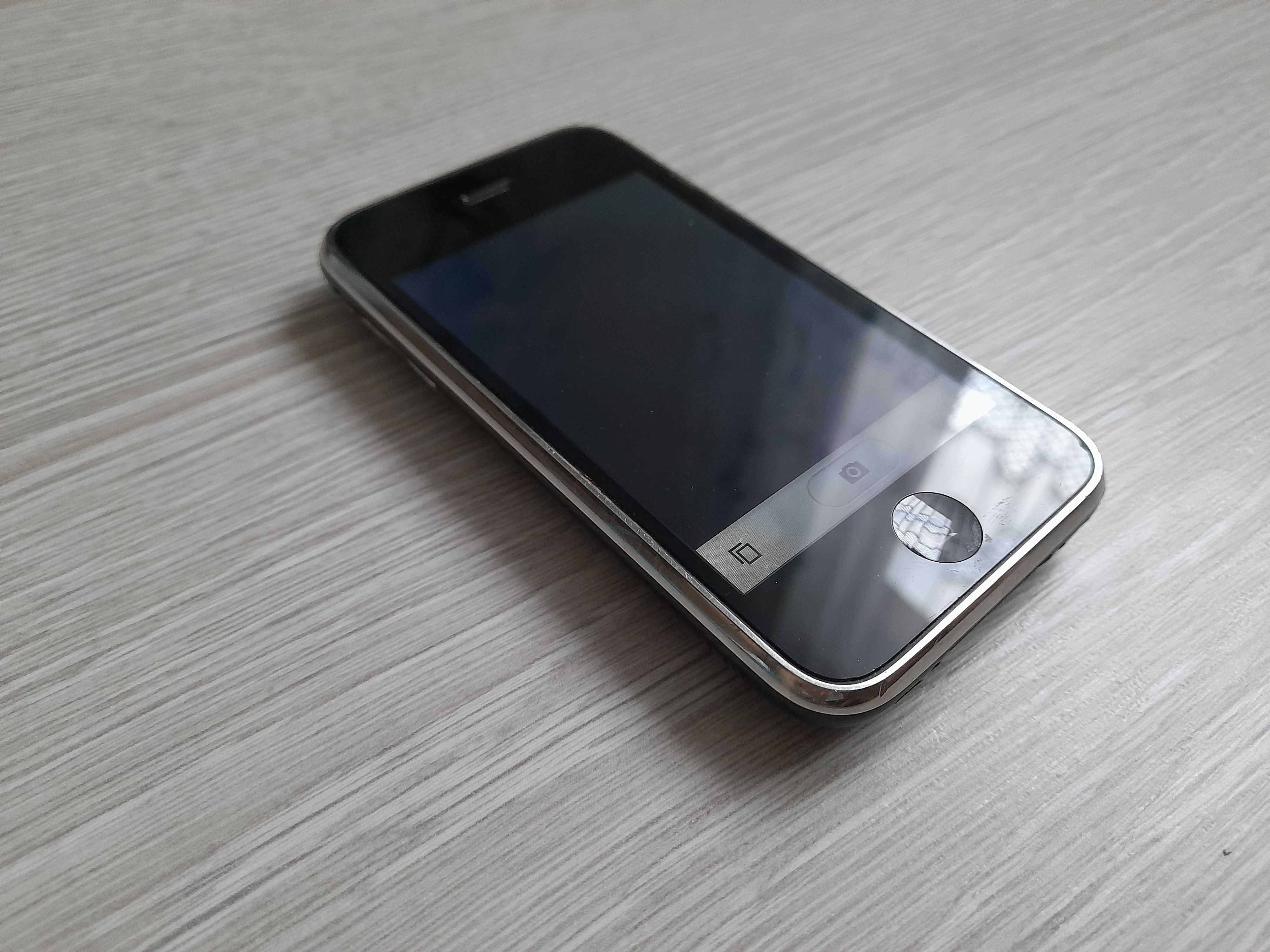 Oryginalny telefon APPLE A1241 8GB Iphone sprawny