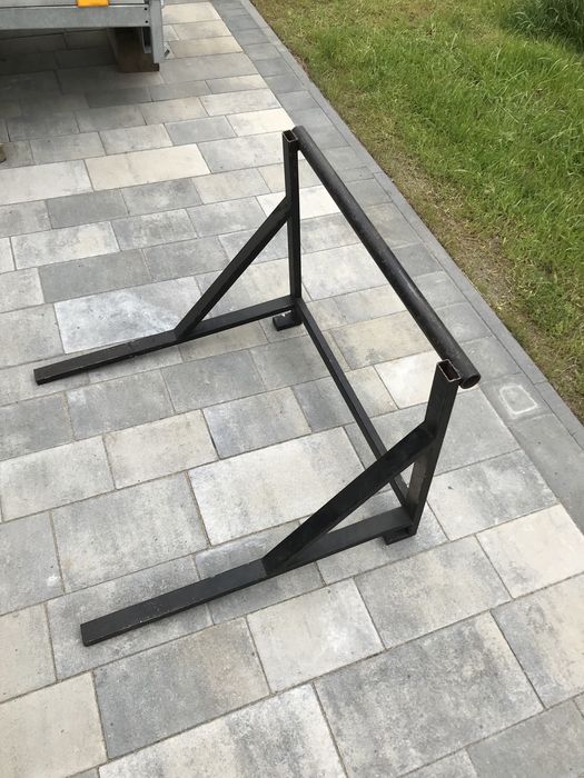 Drążek do podciąganie montowany na drabiknki