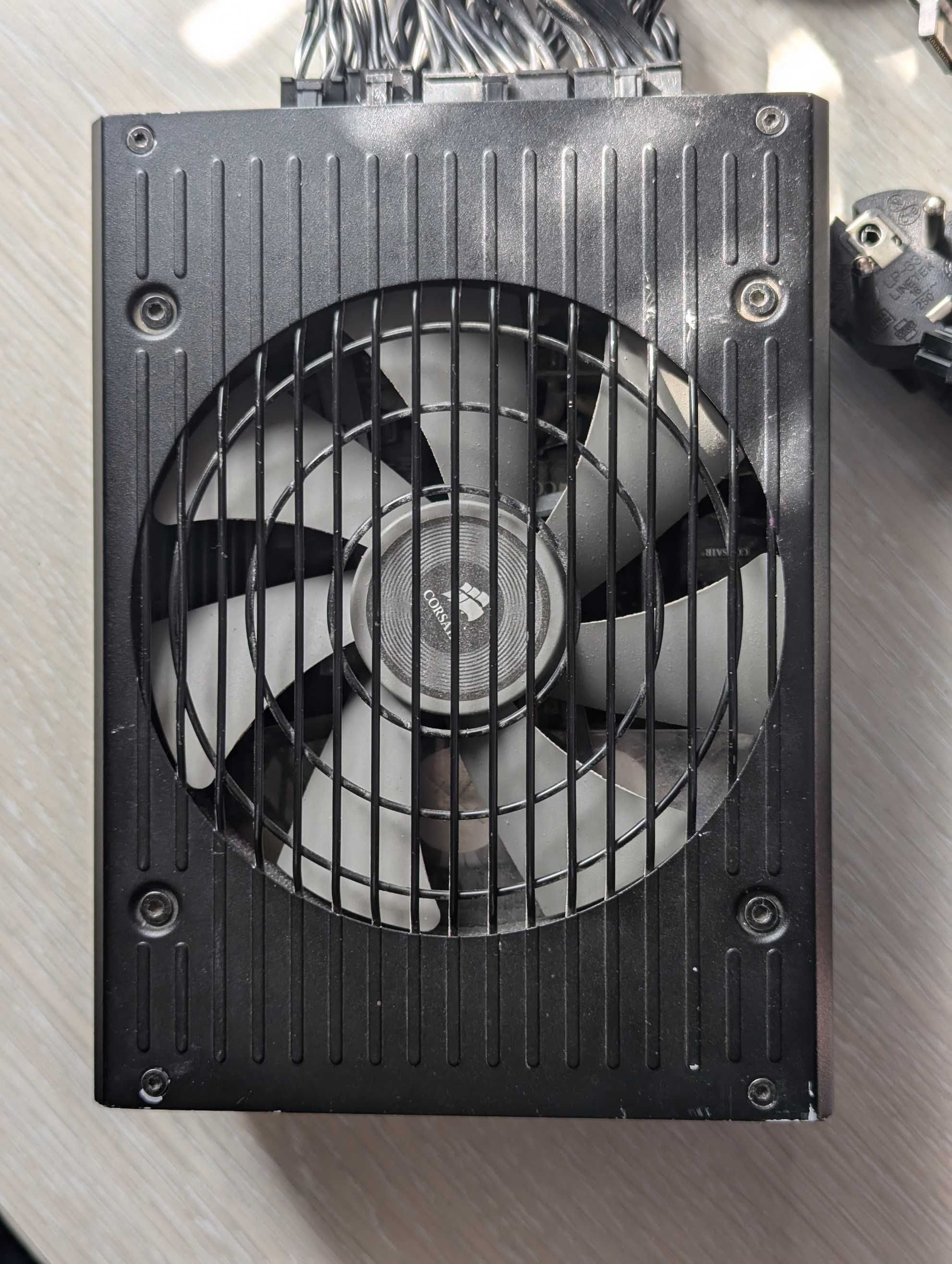 Блок питания Corsair 1200W 80 PLUS Platinum HX1200i