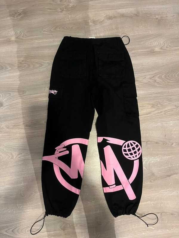 Black Graff Cargos M - MINUS TWO