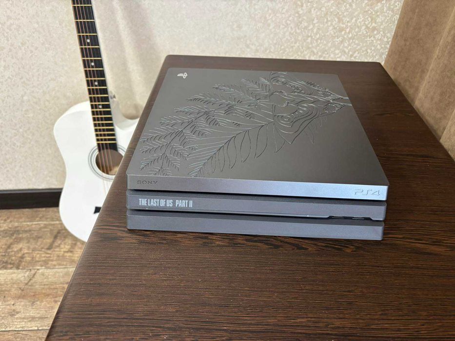 Sony PlayStation 4 ProThe Last of Us Part II Limited Edition 1TB Ssd
