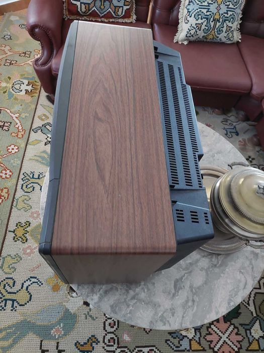 Televisão antiga para colecionadores