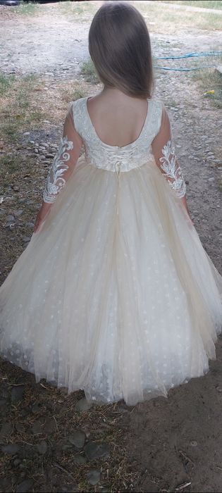 Сукня на перше причастя чи інші урочистості