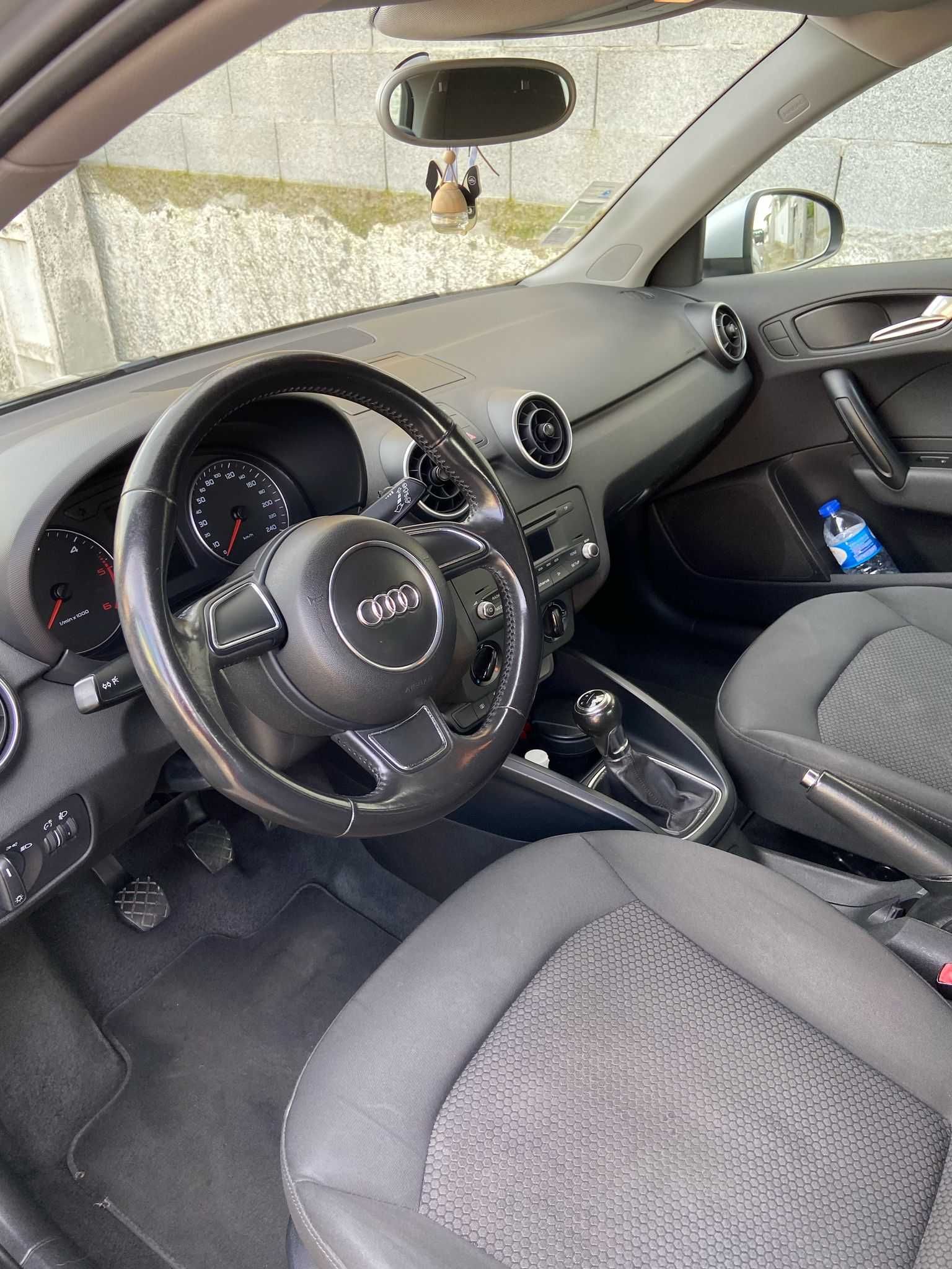 Audi A1 em perfeitas condições!