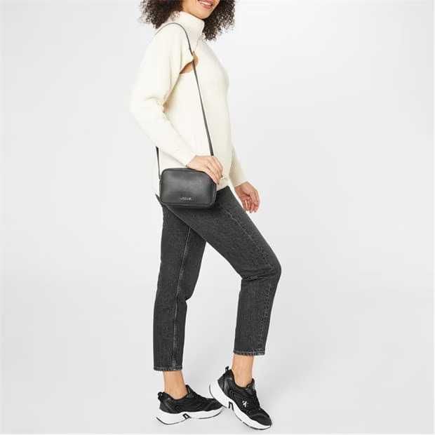 Женские кроссовки сникерсы Calvin Klein Jeans. Оригинал. Разм 39