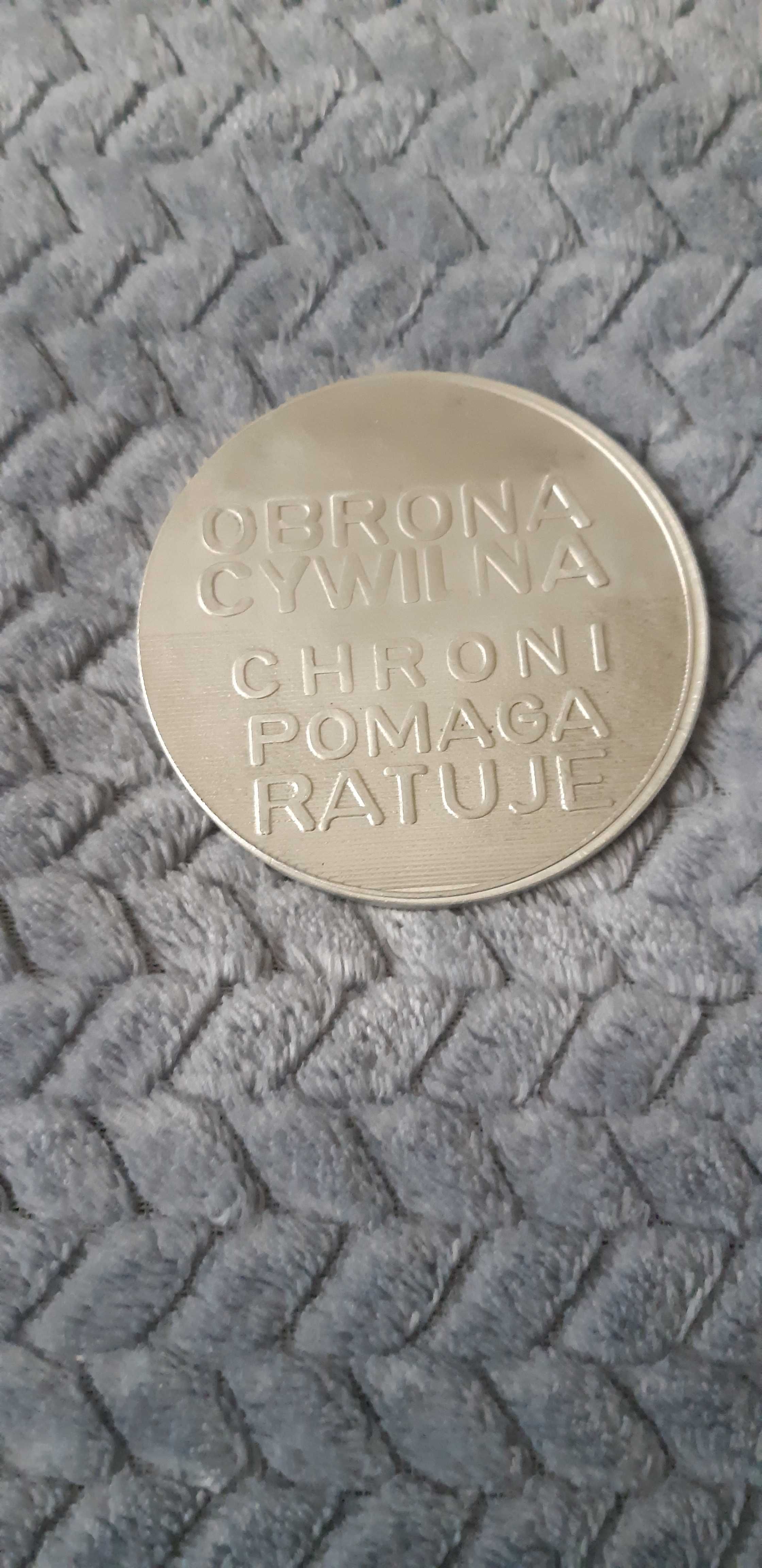 medal Obrona Cywilna chroni pomaga ratuje