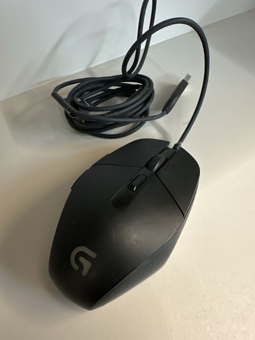 Rato gaming logitech