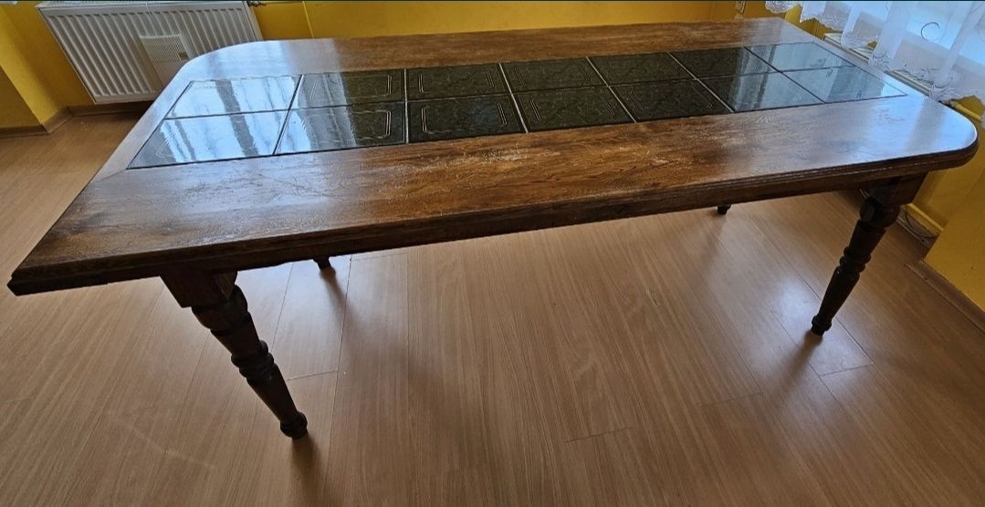 Stół do jadalni - drewniany