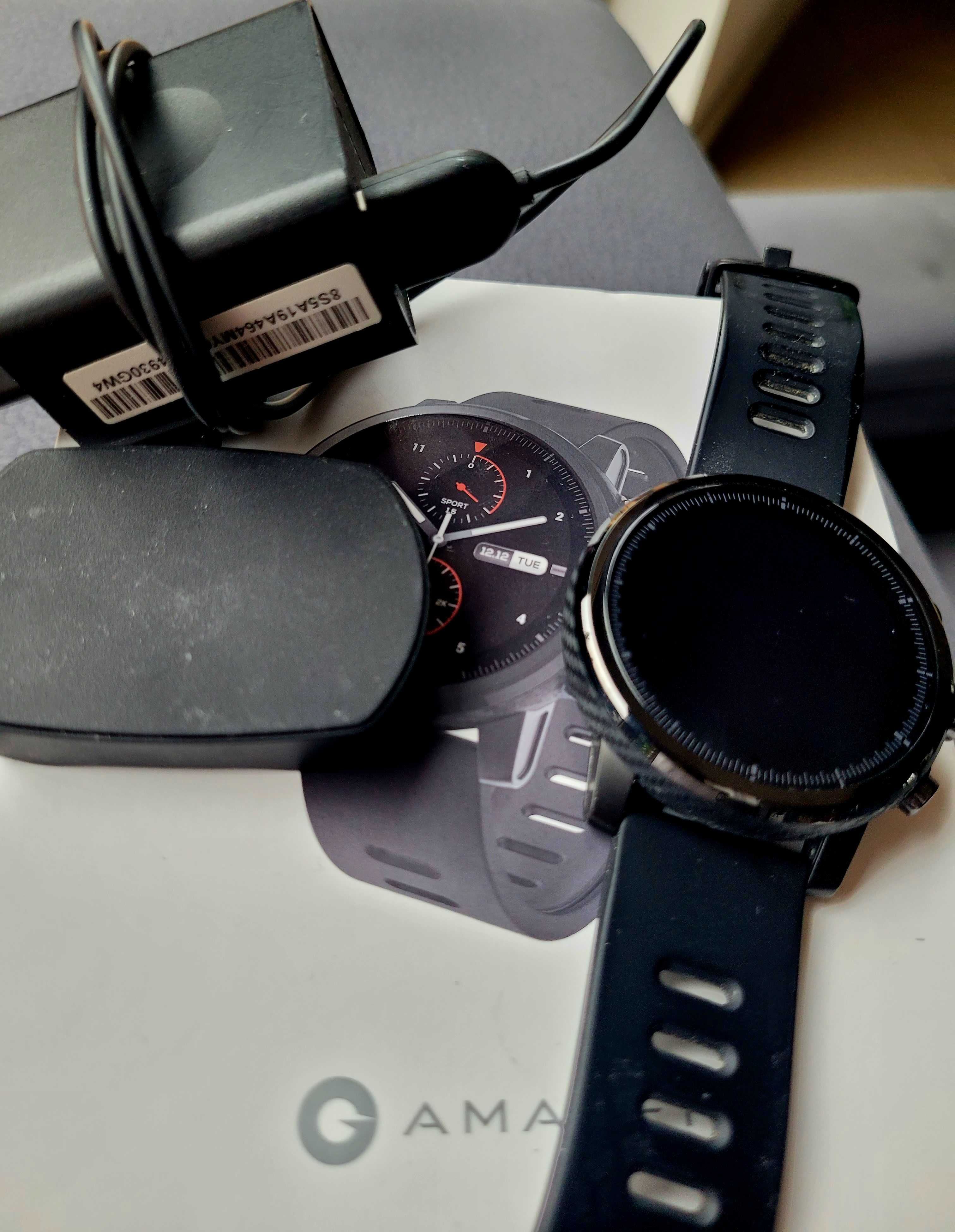 Smartfit Stratos A1619 Smartwatch plus ładowarka i opakowanie