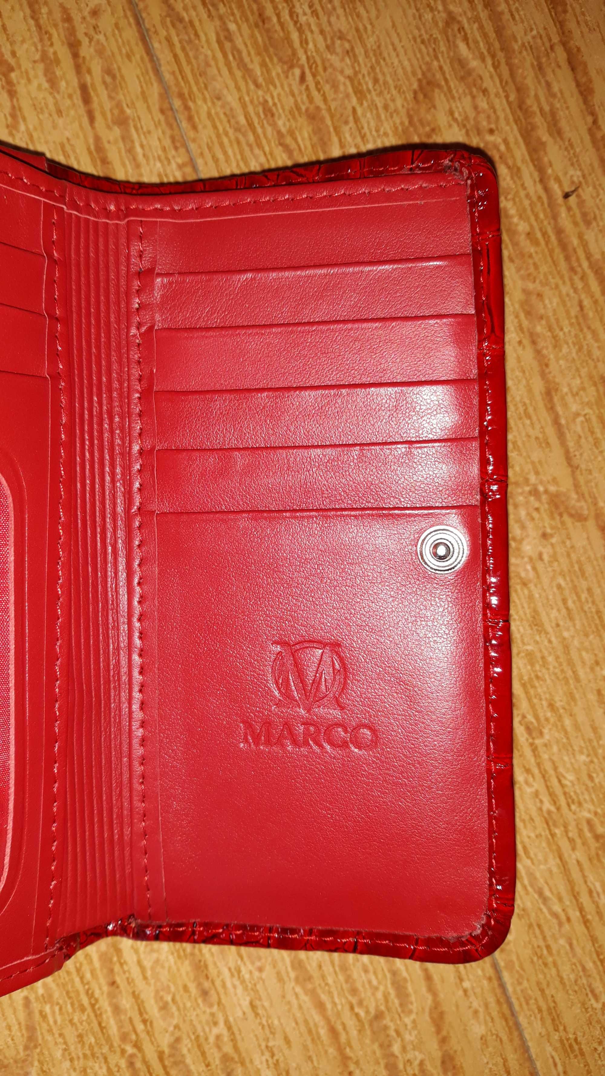 Piękny skórzany portfel czerwony duży