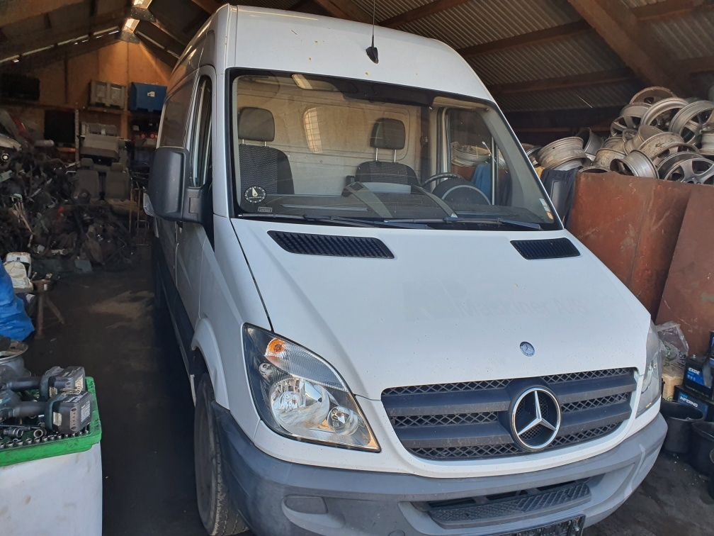 Разборка Шрот Авторазборка Мерседес Спринтер 216 Mercedes Sprinter 216