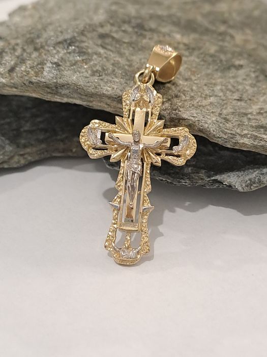 Piękny złoty Krzyż Zdobiony białym złotem Pr.585 Nowy 4x2 cm