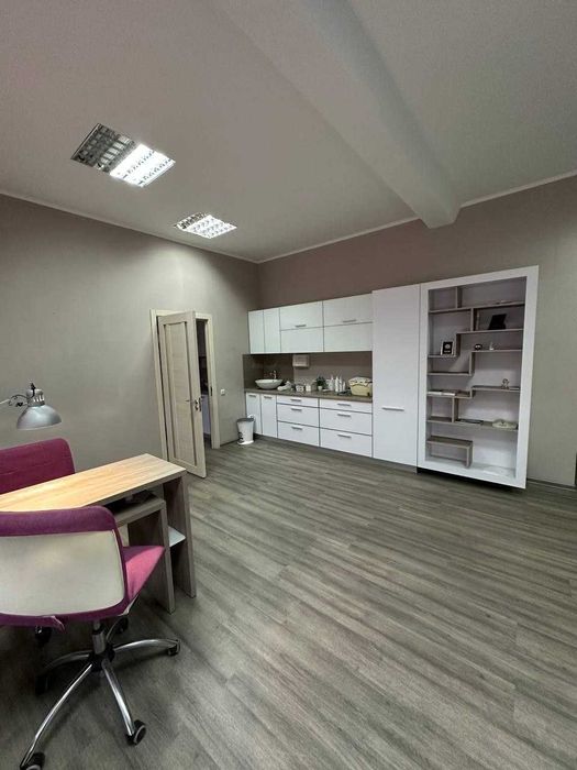 ND S4 Продам салон краси Центр вул. Научна