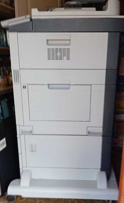 Продам HP LaserJet Enterprise 700 color MFP M775z