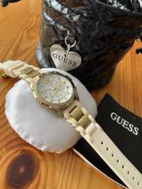 Продам часы Guess, бу