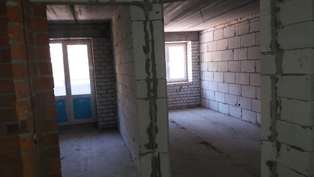 Продам однокомнатную квартиру с кладовкой новострой масаны автономка