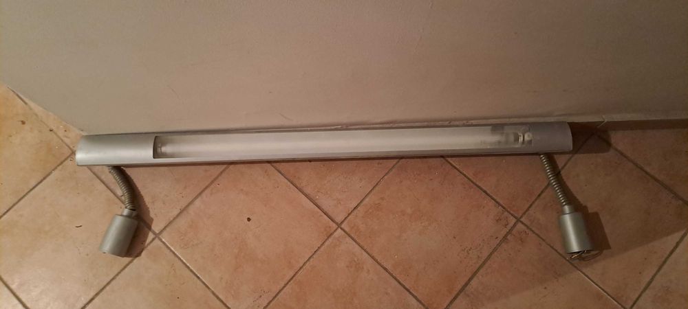 Lampy wiszące jarzeniowe