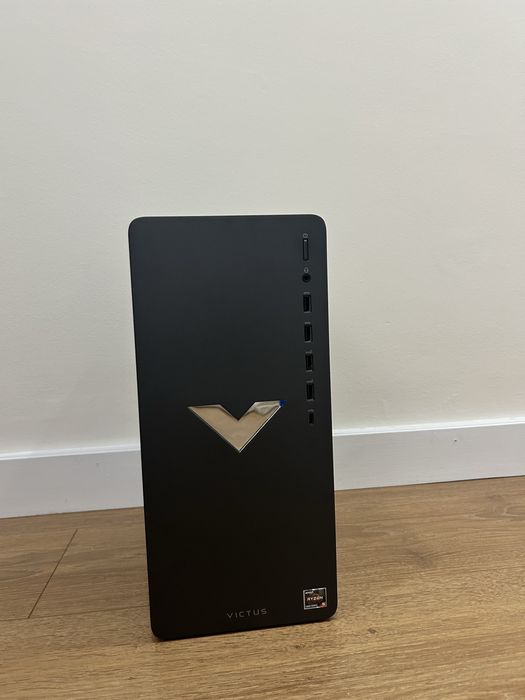 Vendo Desktop HP Victus — NOVO!
