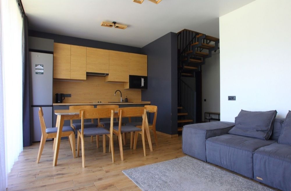 Терміново Котедж у Поляниці -Фенікс- (Буковель)