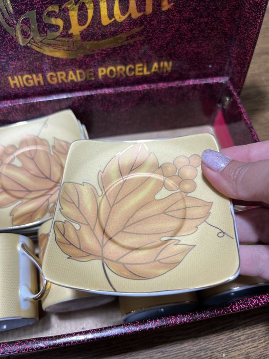 Набор кофейный , фарфор, позолота, новый, коробка без перегородок оста