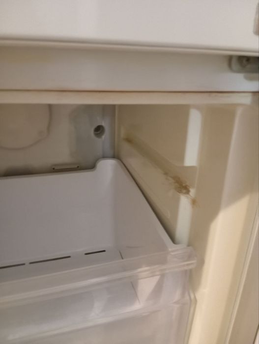 Продаётся холодильник Samsung RB29FEJNDWW