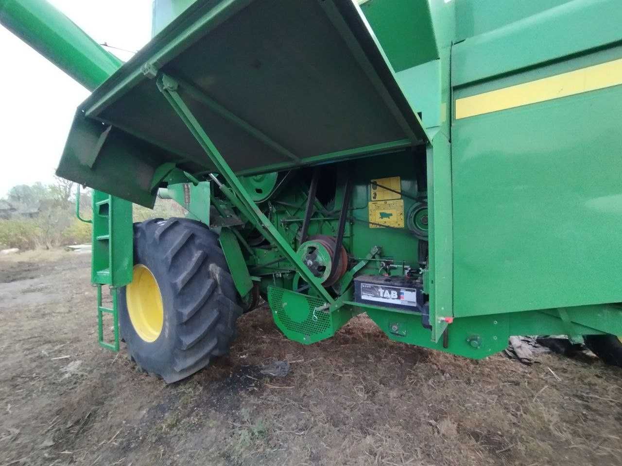 Комбайн john deere 1166