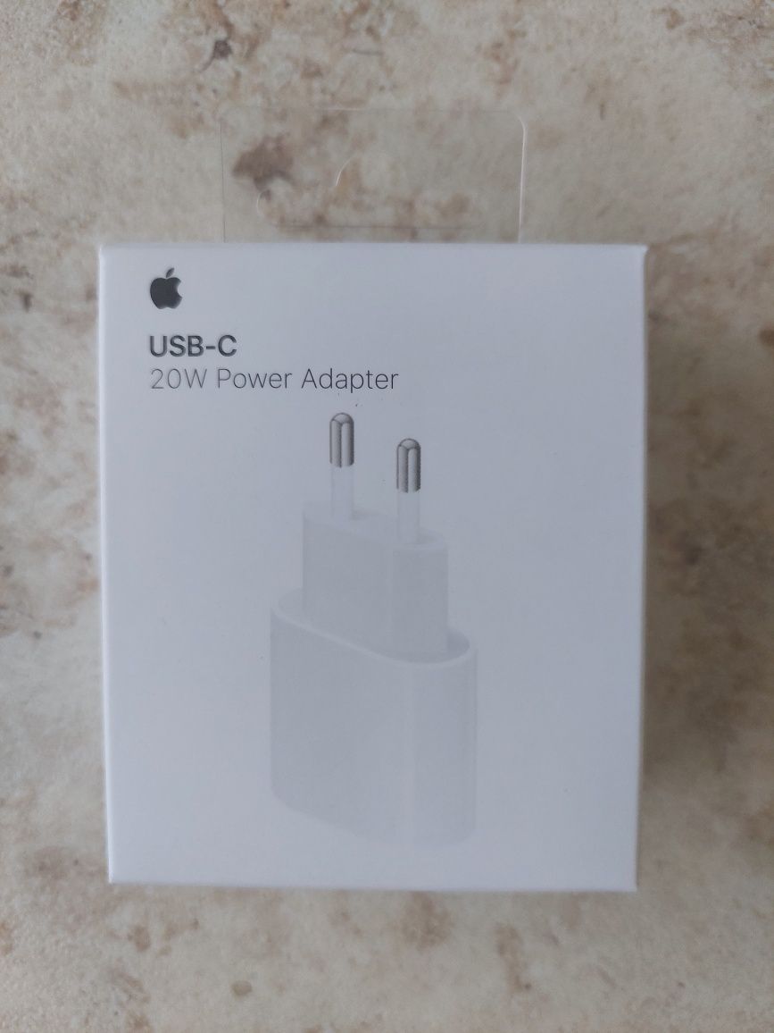 Зарядний пристрій Apple 20W USB-C Power Adapter (MHJE3)