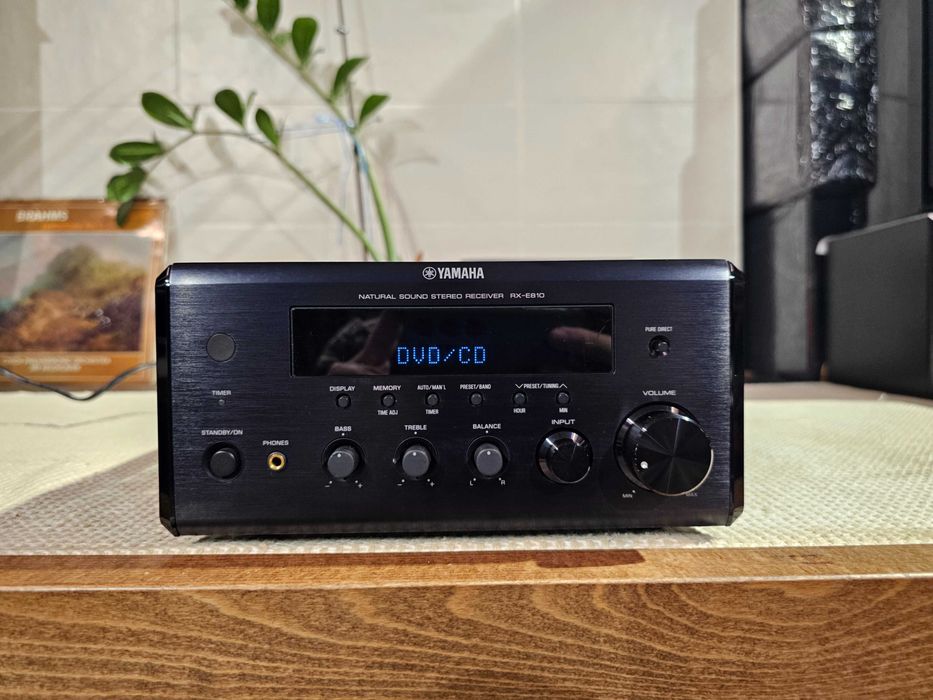 Ресивер Yamaha RX-E810