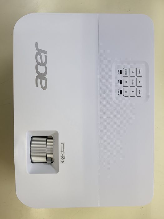 Projetor ACER Datashow DLP 1920x1080 P1557K - NOVO