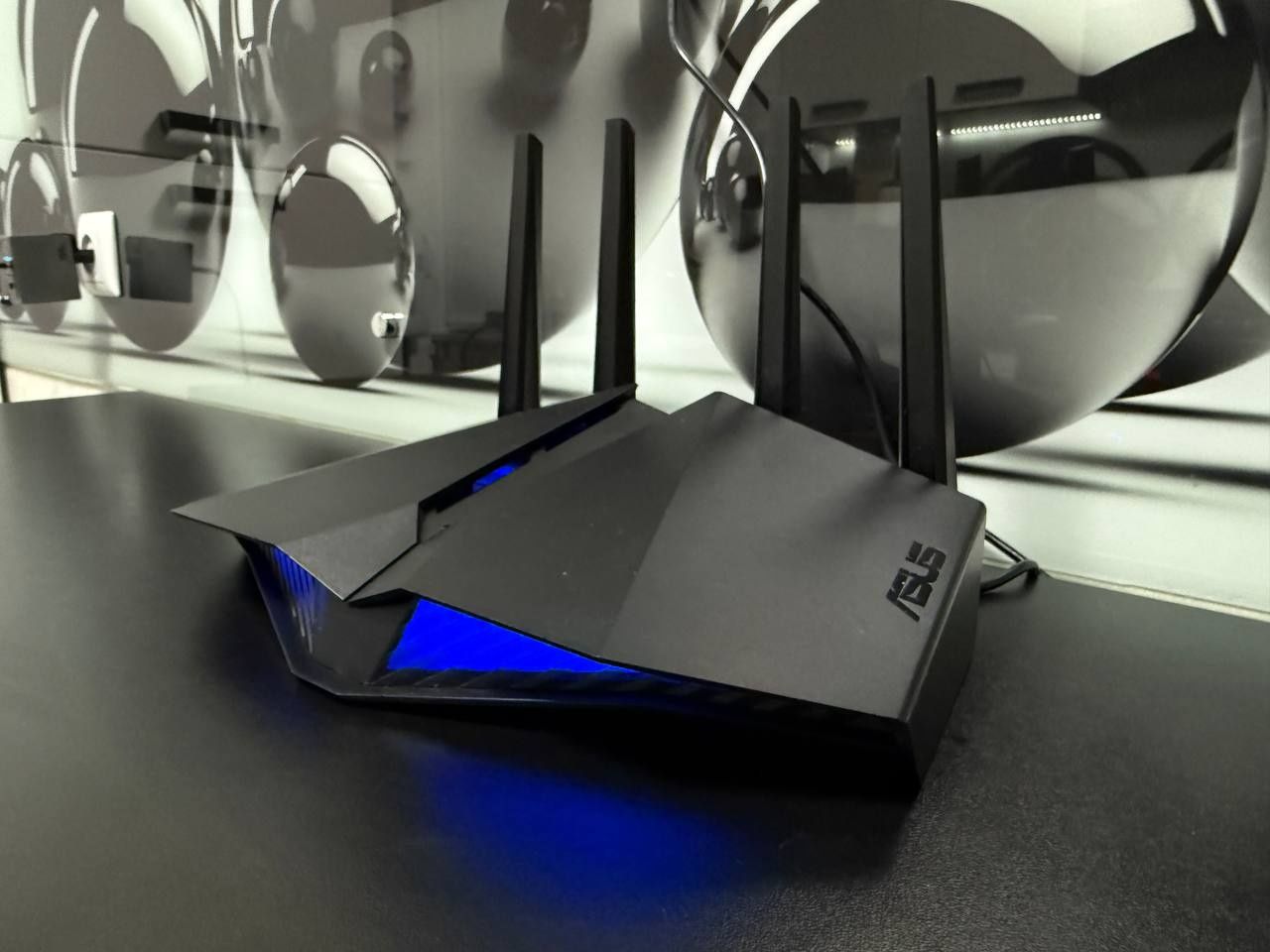 Бездротовий маршрутизатор (роутер) ASUS RT-AX82U 802.11ax (Wi-Fi 6)